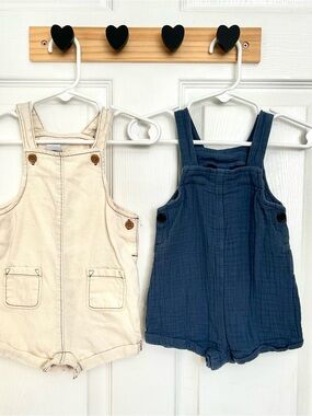 Old Navy Set of 2 Overall Shorts Romper 6-12 mo- Cream Chambray and Blue Muslin